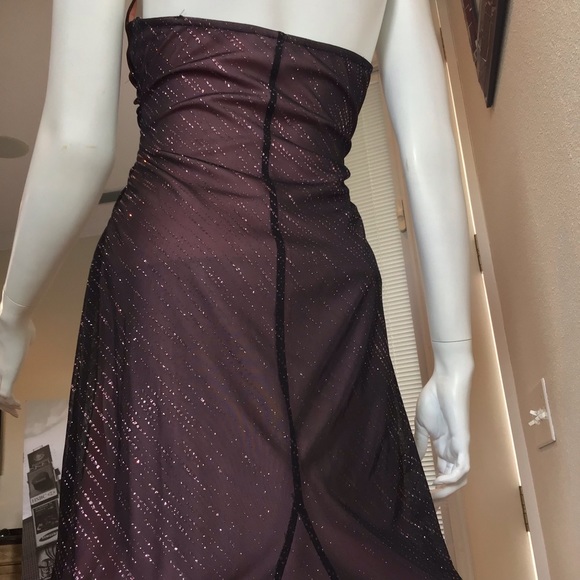 ❌❌SOLD❌❌Slimming Vintage Prom Dress - Picture 3 of 7